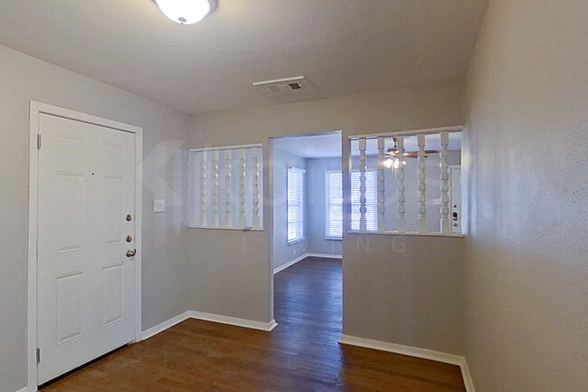 Photo - 508 W 8th St