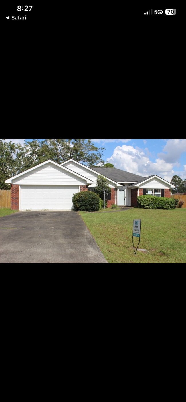 Photo - 559 McCumber Dr