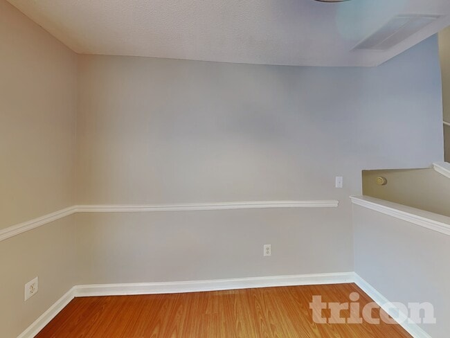 Photo - 5005 Hyacinth Ln