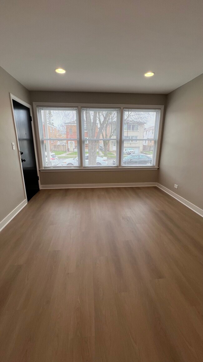 Photo - 4835 Hull St Unidad 1E