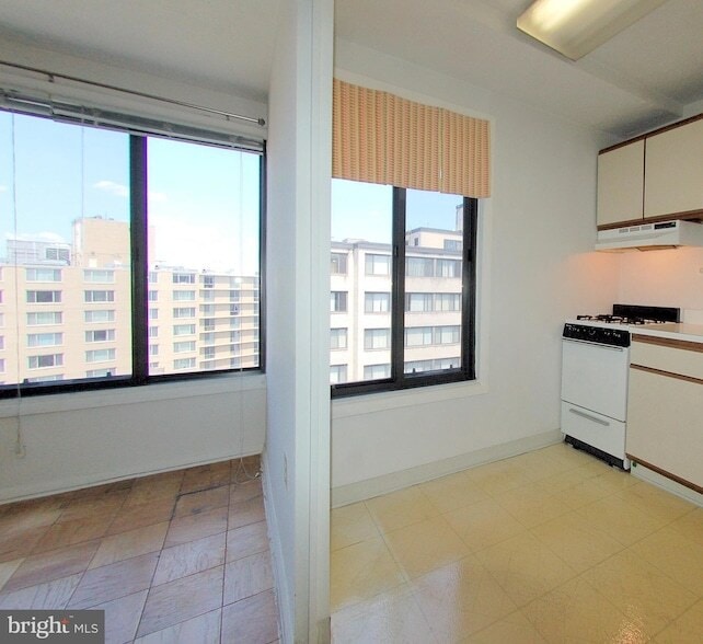 Photo - 1440 N Street NW Unit 1011 Unit 1011