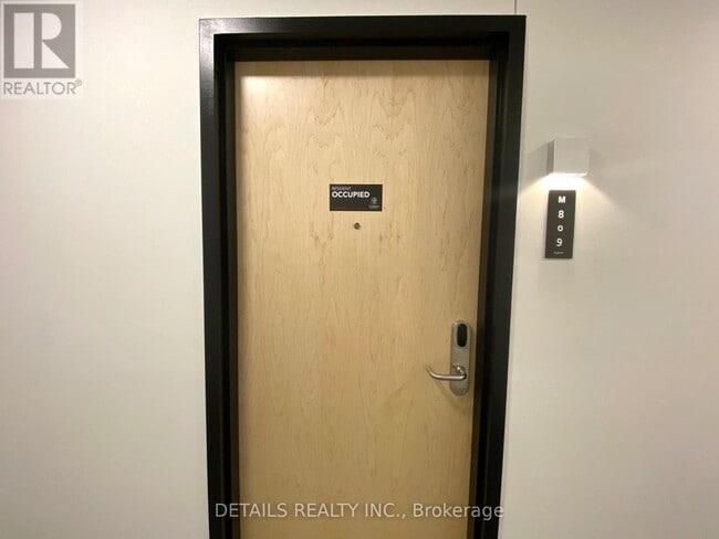 Photo - 340 Queen St Unit 809