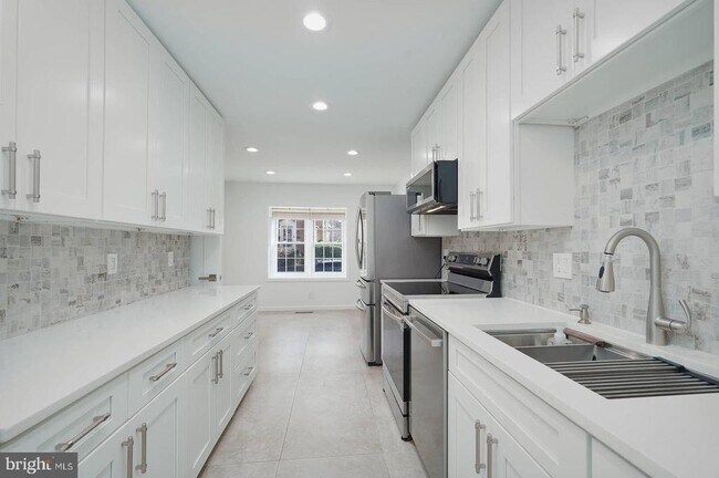 Photo - 10246 Arizona Cir