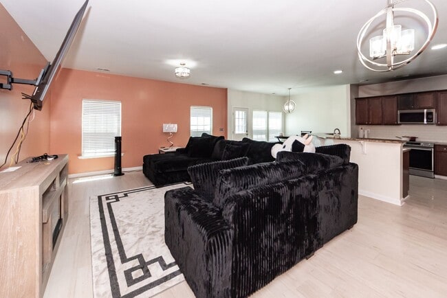 Photo - 245 Swamp Creek Ln