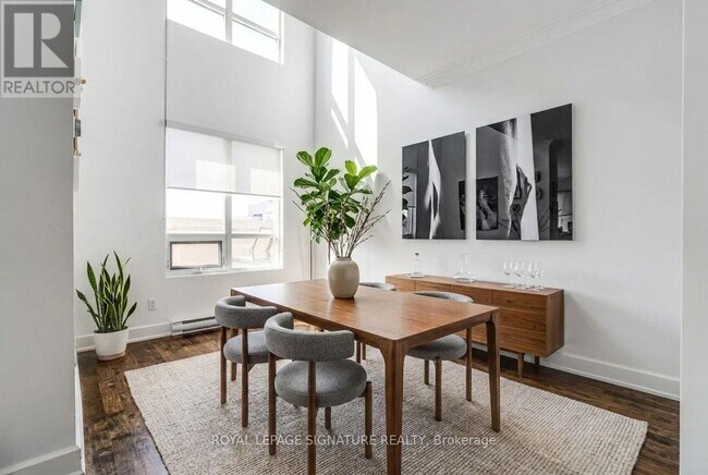 Photo - 650 Sheppard Ave E Unité PH06