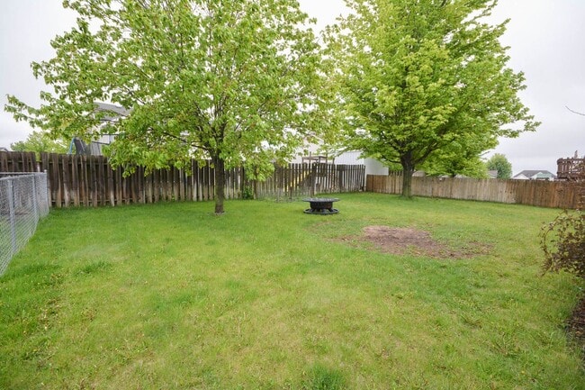 Photo - Exceptional home in Badger Ridge area of Rochester!