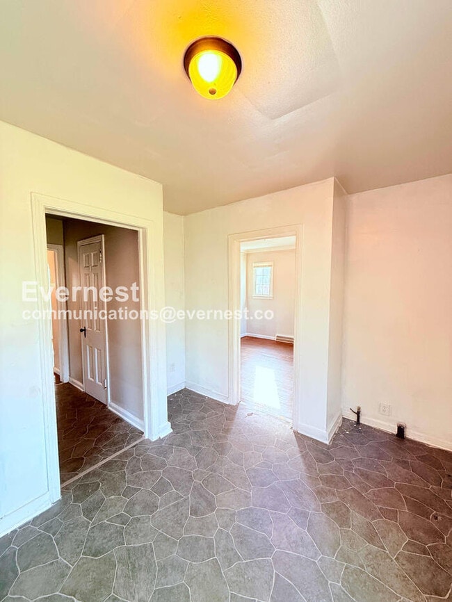 Photo - 3 Bed/1.5 Bath Home with Off-Street Parking / Pet-Friendly / Vouchers Accepted / Available Now!