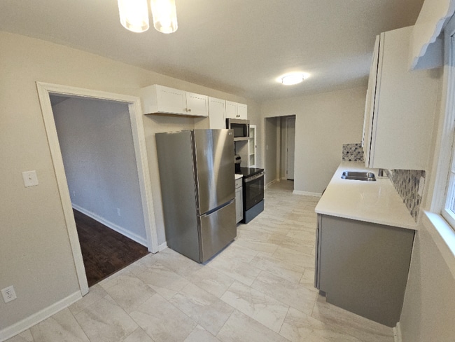 Photo - 1305 Rosewood Ave