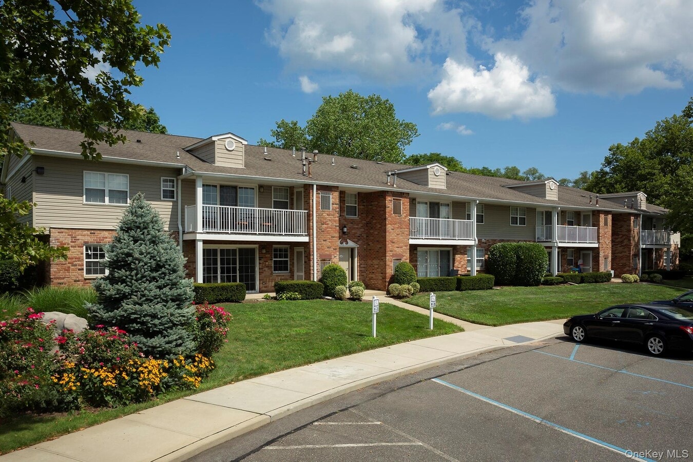 Photo - 15 Westwood Dr Unit 10