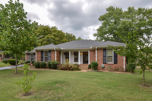 Photo - 705 Spring House Circle