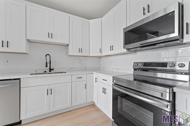 Photo - 1714 Tricou St