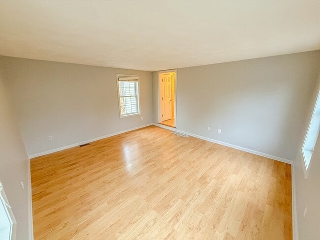 Photo - 14 Eastern Ave