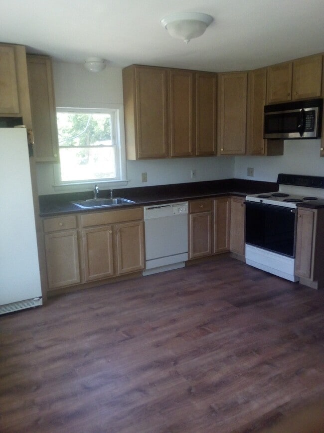 Building Photo - 202 Scotland Rd Rental
