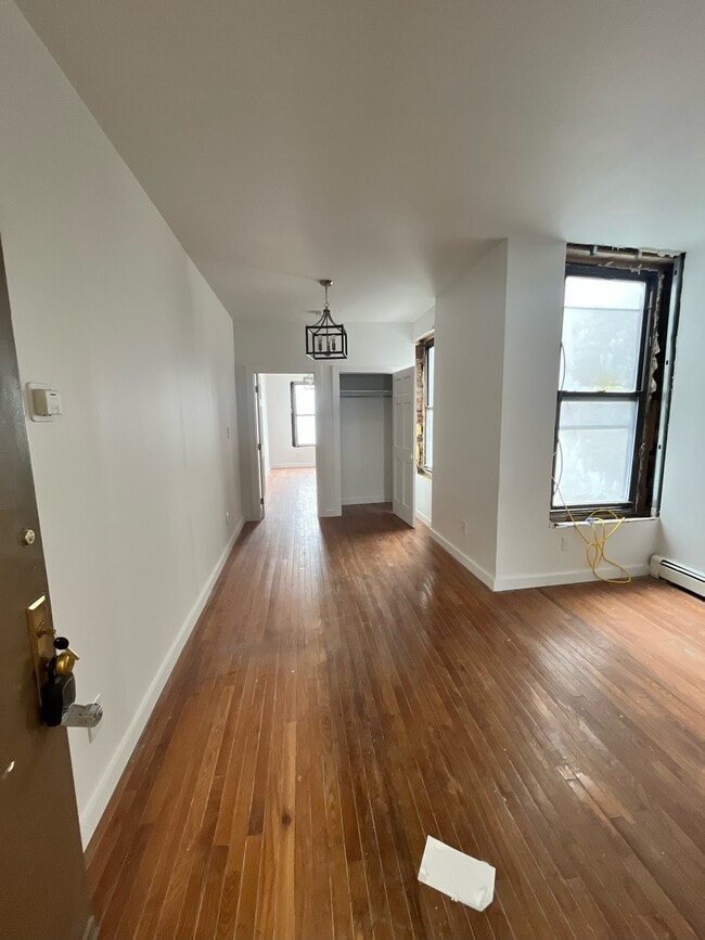 Photo - 2407 Tilden Ave Unit 1R