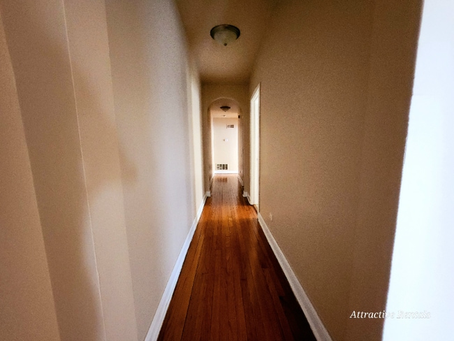 Photo - 4828 W Adams St Unidad 2