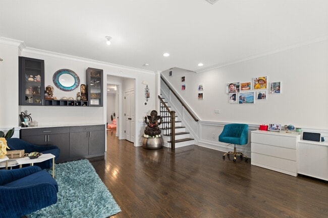 Photo - 1627 John St Unit A