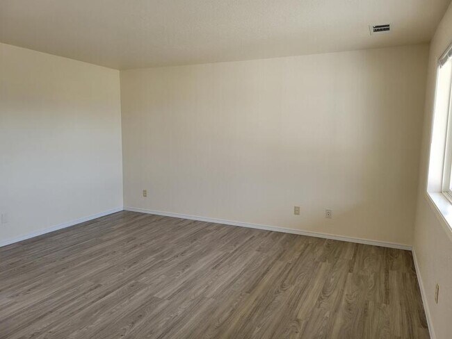 Photo - 1852 Medart Ln