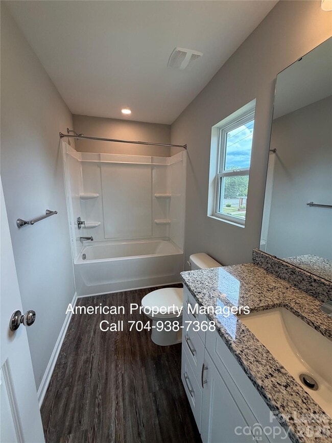 Photo - 504 N Broad St