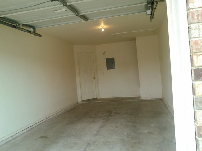 Photo - 4302 Alleeta Dr