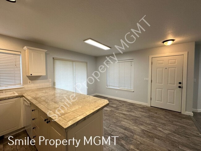 Photo - 3 Bedroom House in Happy Valley