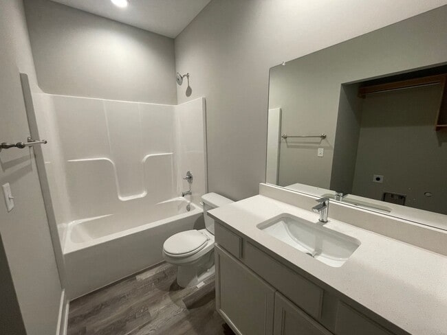 Photo - 16251/53 Ike Ct Unit 16251 Ike