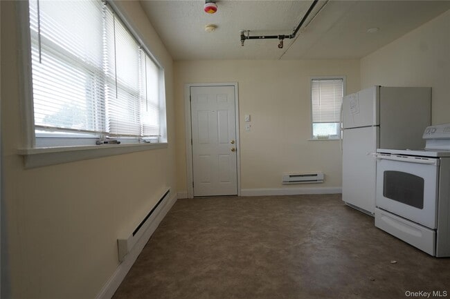 Photo - 488 Nassau Rd Unit 4