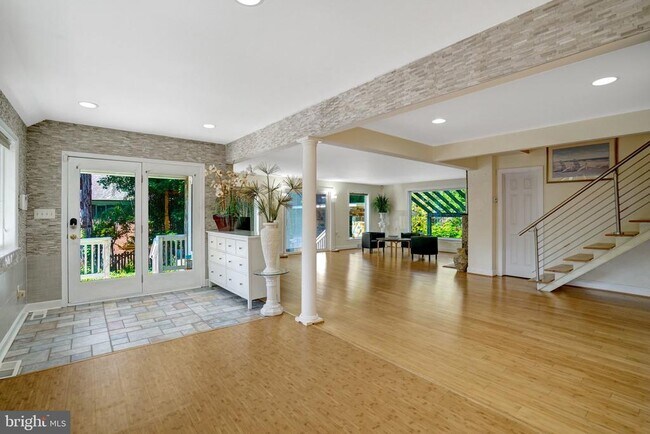 Photo - 3714 Hummer Rd