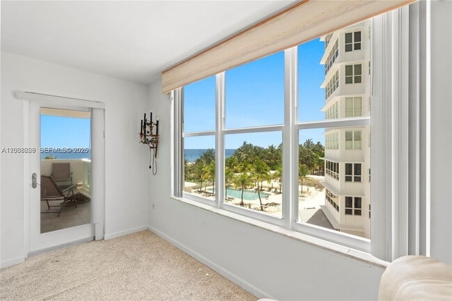 Photo - 5001 Collins Ave Unit 4G