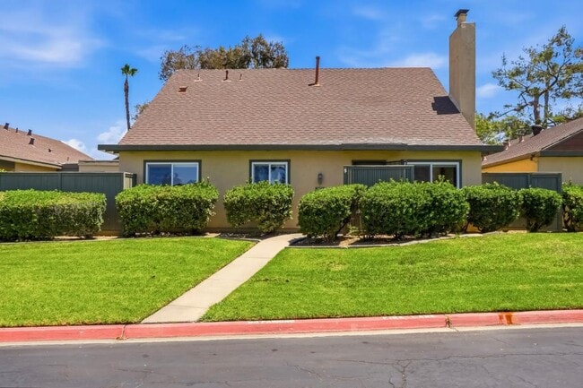 Photo - 8879 Hillery Dr