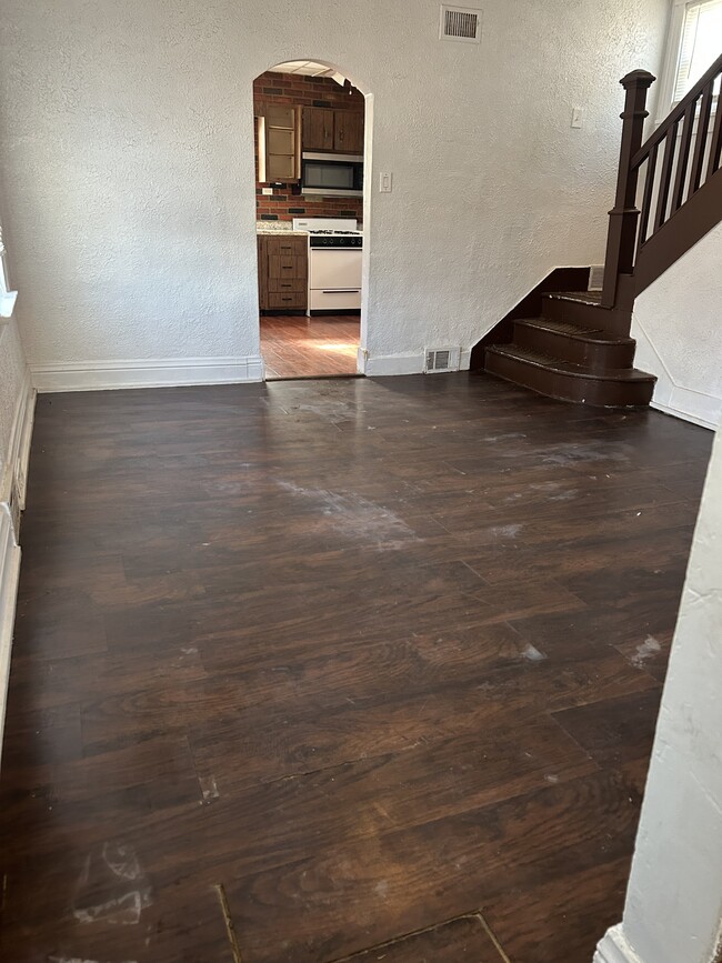 Photo - 215 N 4th St