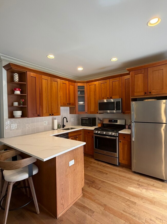 2711 N Mildred Ave Unit 1B