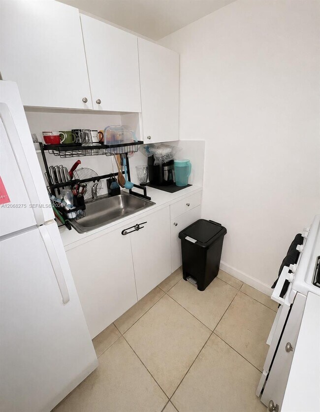 Photo - 1305 W 53rd St Unit 430