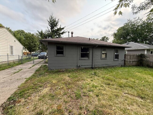 Photo - 12510 Summerland Ave