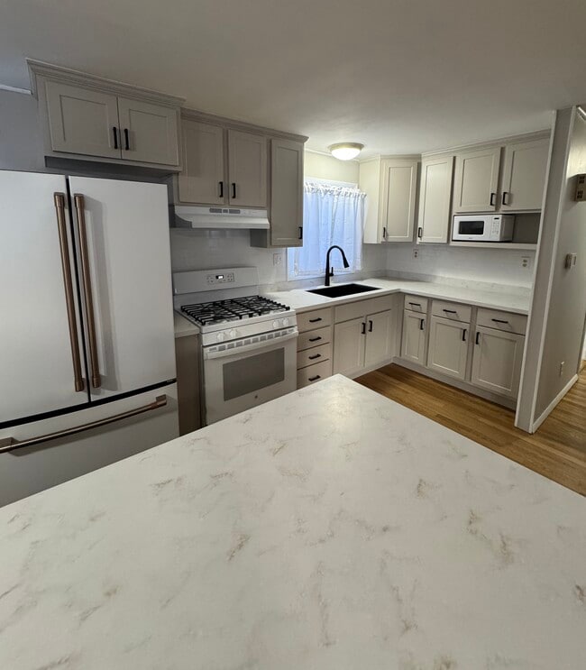 Photo - 20 Mariette Dr