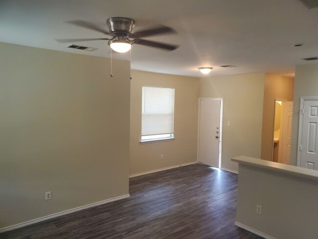 Photo - 14001 Cambourne Dr Unit A