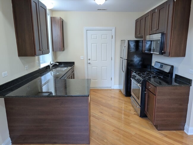 Photo - 4014 N Central Park Ave Unidad 3E