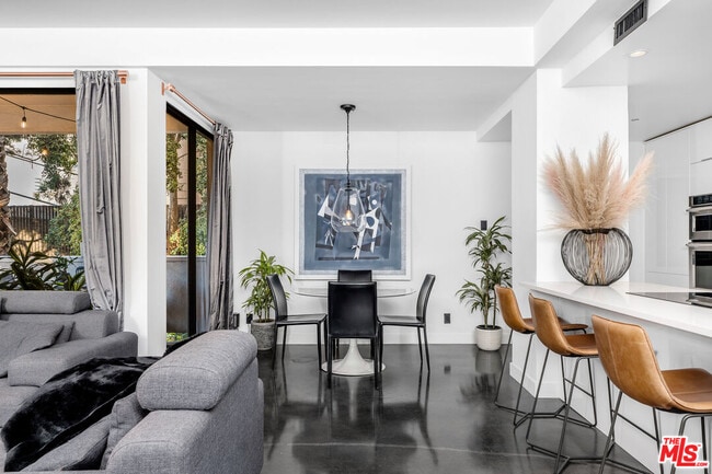 Photo - 7250 Franklin Ave Unit 116