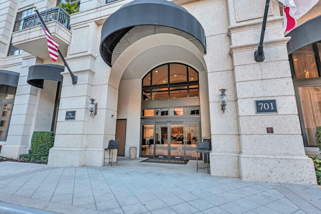 Photo - 701 S Olive Ave Unit 911