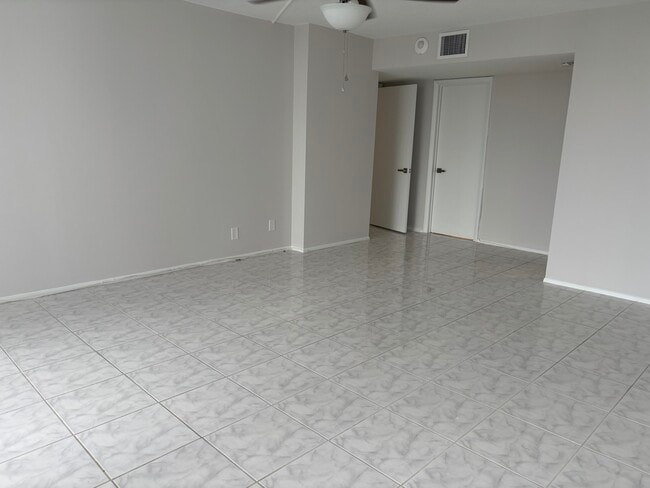 Photo - 4280 Galt Ocean Dr Unit 3e