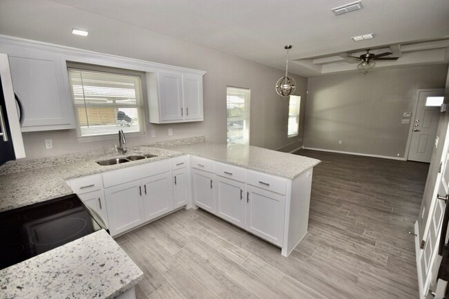 Photo - 1812 Davenport St Unit 2