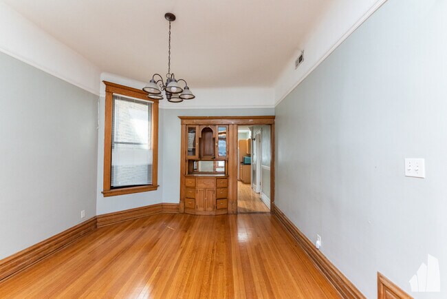 Photo - 907 W Addison St Unidad 2