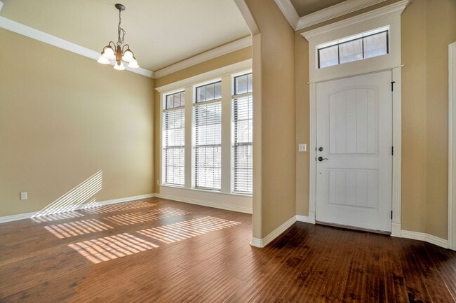 Photo - Stunning 4 Bed 2 Bath Home close to Elm Springs Walmart!