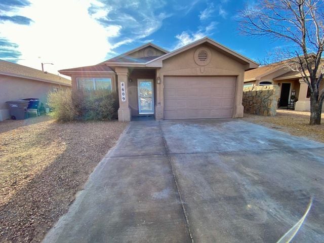 Photo - 4609 Joseph Rodriguez Dr House