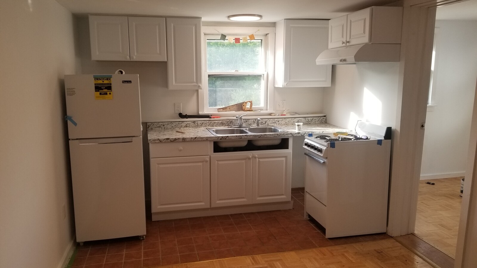 New remodled kitchen - 164 Center St Apartamentos Unidad B