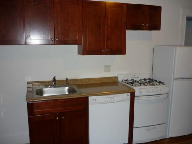 Photo - 19 Claymoss Rd Unit 12