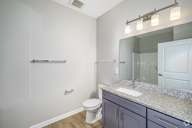 3BR, 2BA - 1,129SF - Primary Bathroom