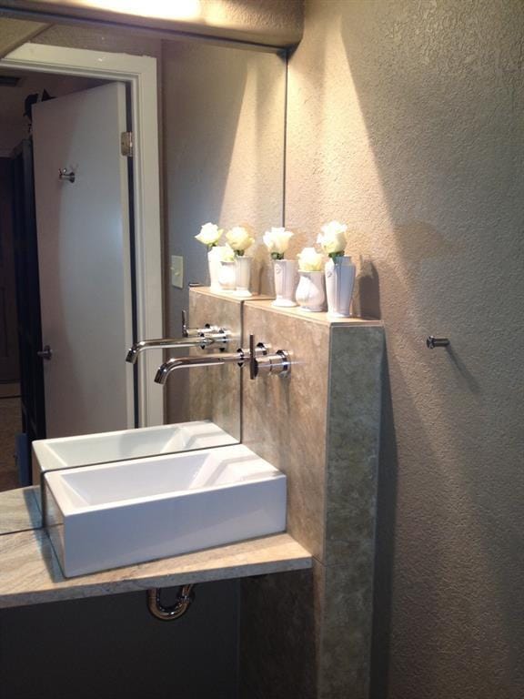 Photo - 2009 Ashby Ave