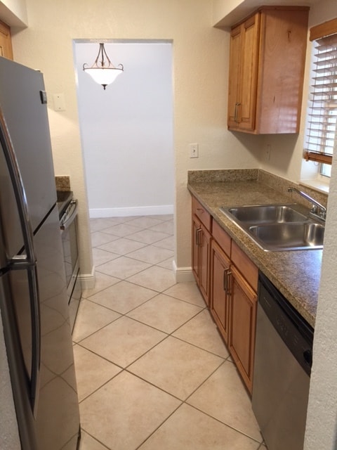 Building Photo - 8475 SW 94th St Rental