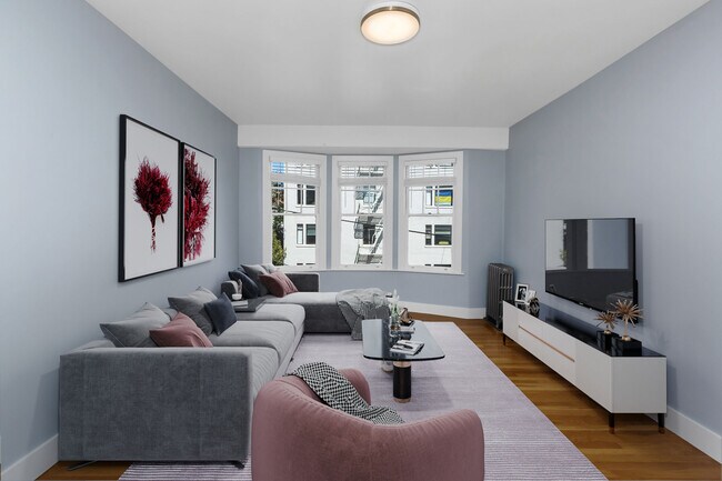 Building Photo - 2355 Leavenworth