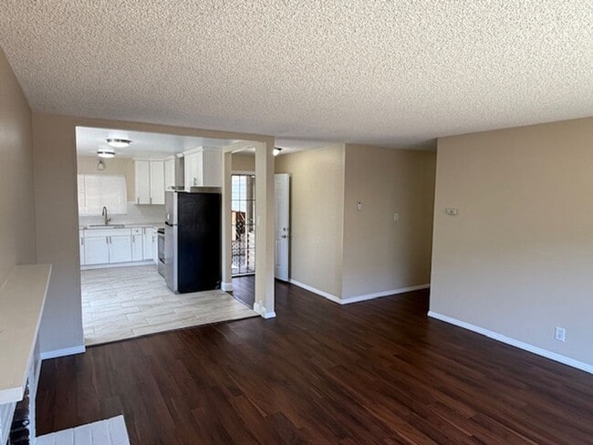3-Bedroom Rodeo Home with Brand New Kitchen! - 3-Bedroom Rodeo Home with Brand New Kitchen!